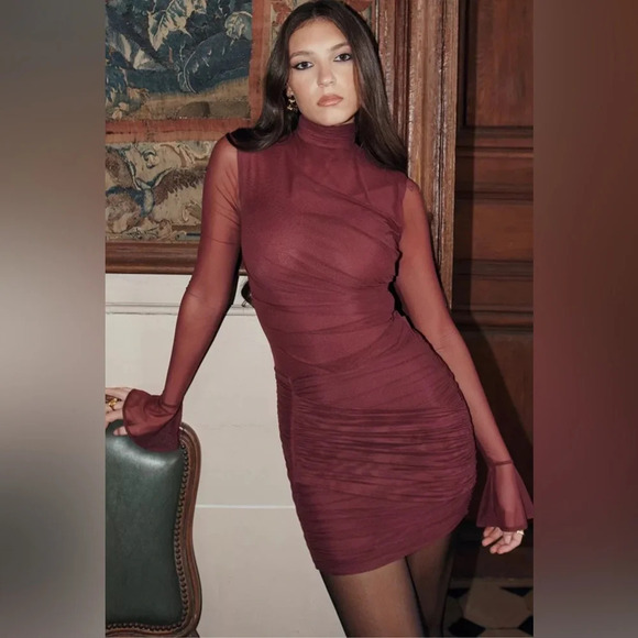 House of CB Dresses & Skirts - HOUSE OF CB 'Lucasta' Mulberry Gathered Mini Dress/Size M